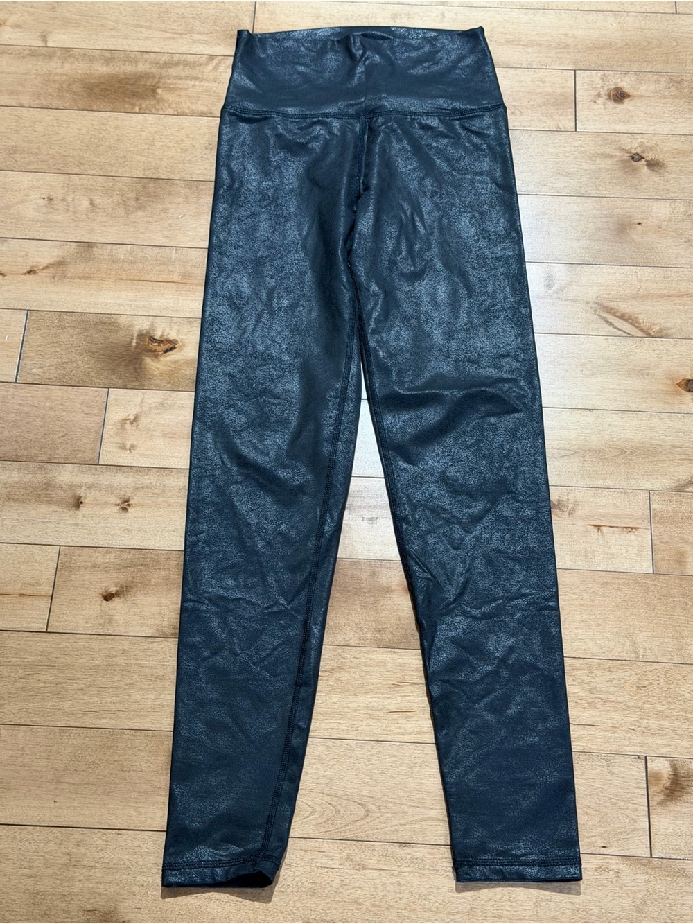 Aerie black leather looking leggings Small